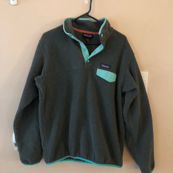 Patagonia Tops - Patagonia Fleece Pullover